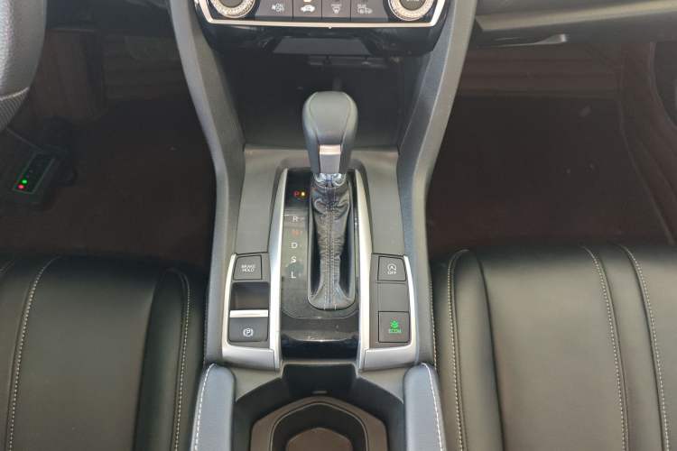 Used Honda Civic 2016 220TURBO CVT Luxury Edition Gear Lever