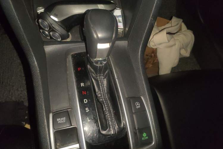 Used Honda Civic 2016 220TURBO CVT Luxury Edition Gear Lever