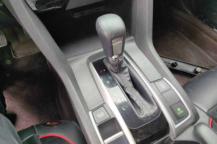 Used Honda Civic 2016 220TURBO CVT Prestige Edition Gear Lever