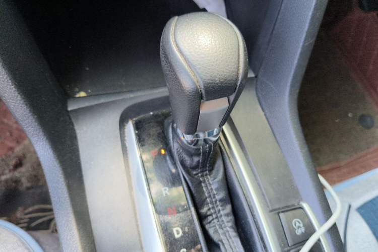 Used Honda Civic 2016 220TURBO CVT Luxury Edition Gear Lever