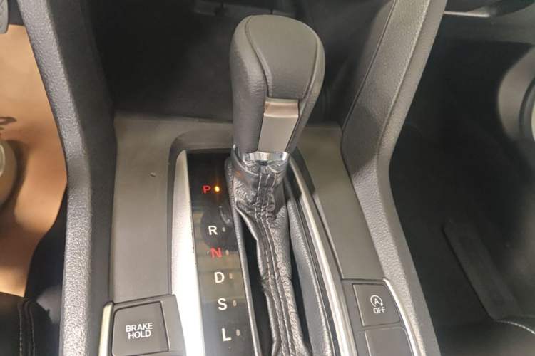 Used Honda Civic 2016 180TURBO CVT Comfort Version Gear Lever
