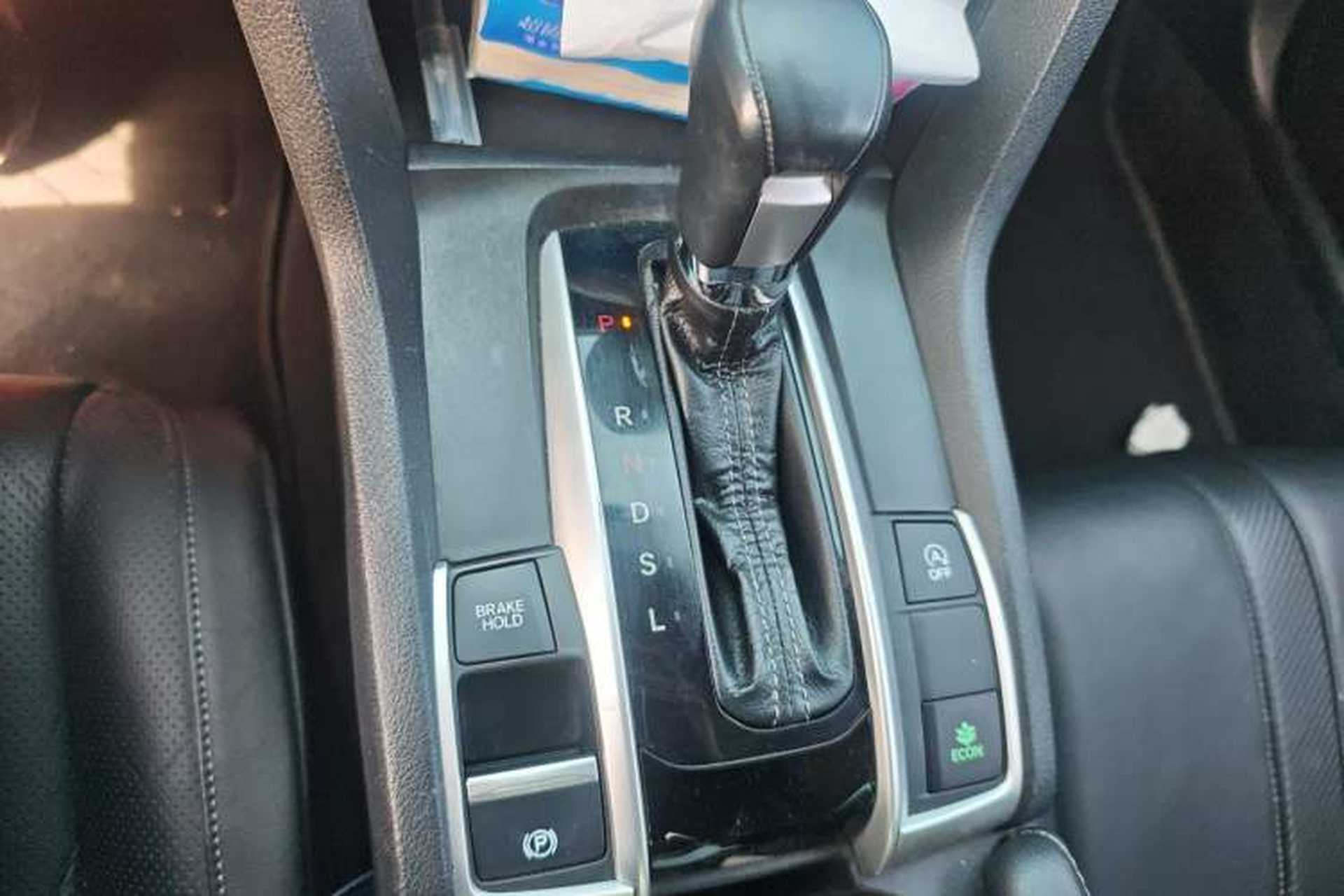 Used Honda Civic 2016 220TURBO CVT Prestige Edition Gear Lever