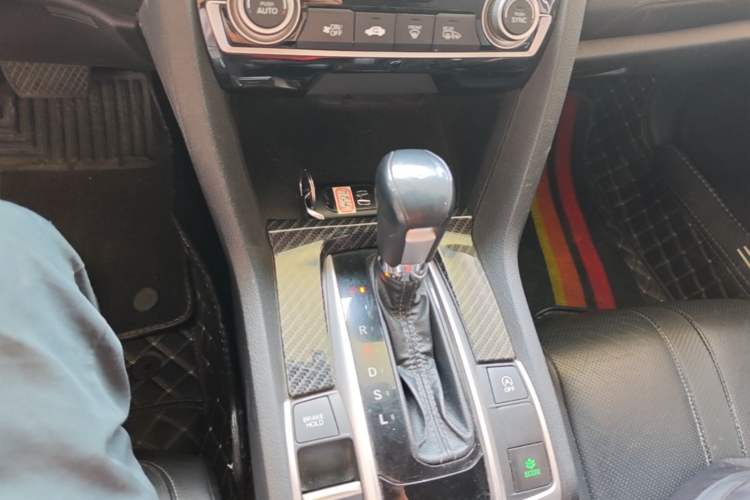 Used Honda Civic 2016 220TURBO CVT Prestige Edition Gear Lever