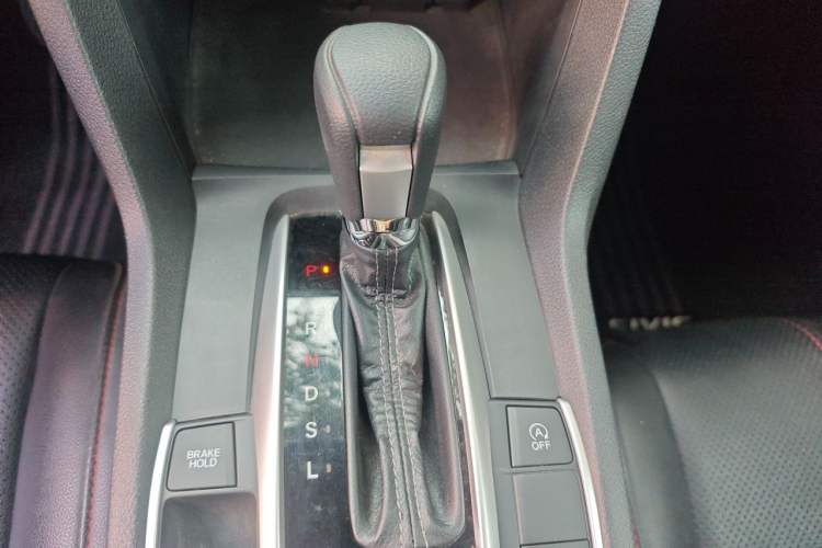 Used Honda Civic 2016 220TURBO CVT Luxury Edition Gear Lever
