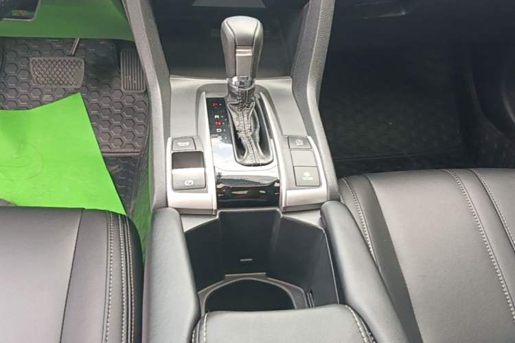 Used Honda Civic 2016 220TURBO CVT Luxury Edition Gear Lever