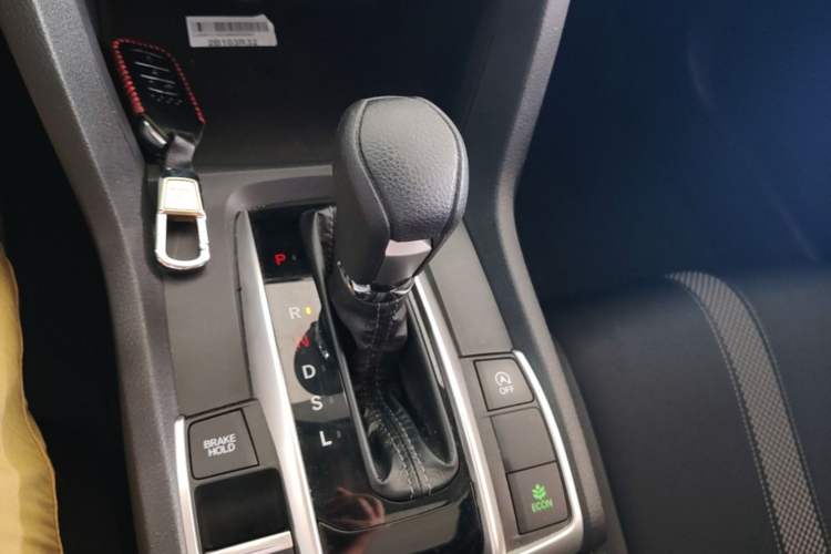 Used Honda Civic 2016 220TURBO CVT Prestige Edition Gear Lever