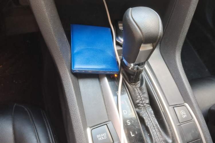 Used Honda Civic 2016 220TURBO CVT Luxury Edition Gear Lever