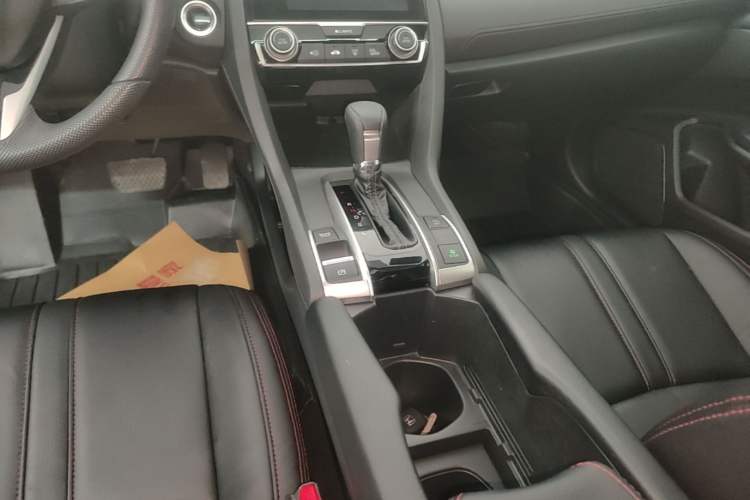Used Honda Civic 2016 220TURBO CVT Luxury Edition Gear Lever