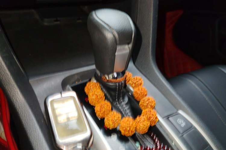 Used Honda Civic 2016 220TURBO CVT Luxury Edition Gear Lever