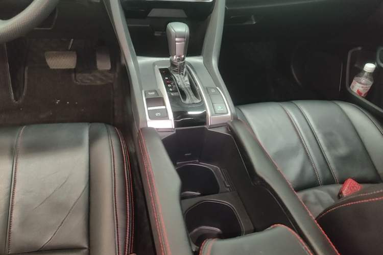 Used Honda Civic 2016 220TURBO CVT Luxury Edition Gear Lever