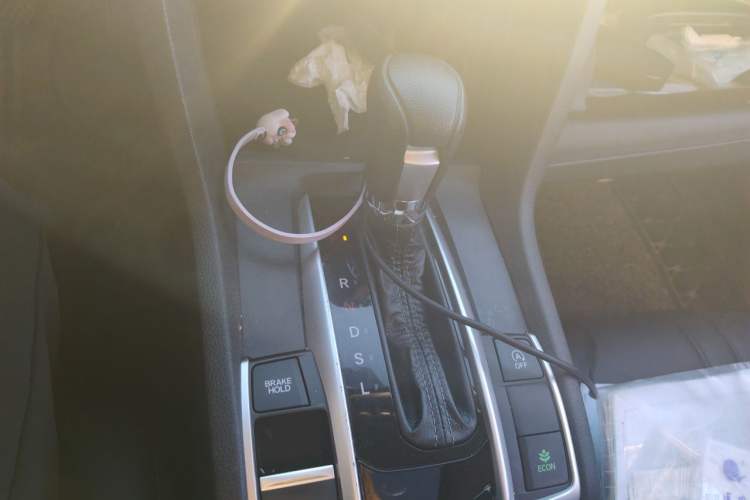 Used Honda Civic 2016 220TURBO CVT Luxury Edition Gear Lever