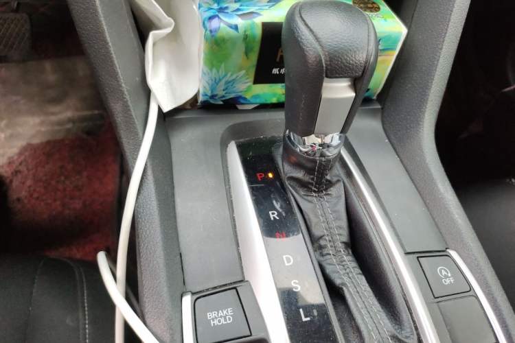 Used Honda Civic 2016 220TURBO CVT Luxury Edition Gear Lever