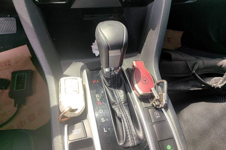 Used Honda Civic 2016 220TURBO CVT Luxury Edition Gear Lever