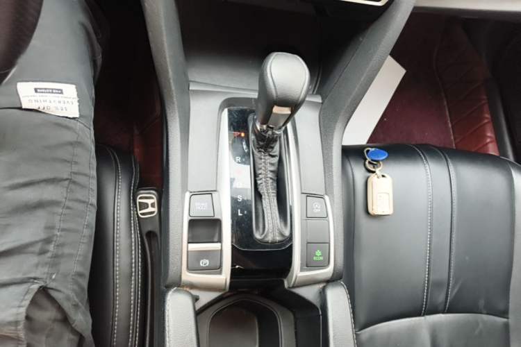Used Honda Civic 2016 220TURBO CVT Luxury Edition Gear Lever