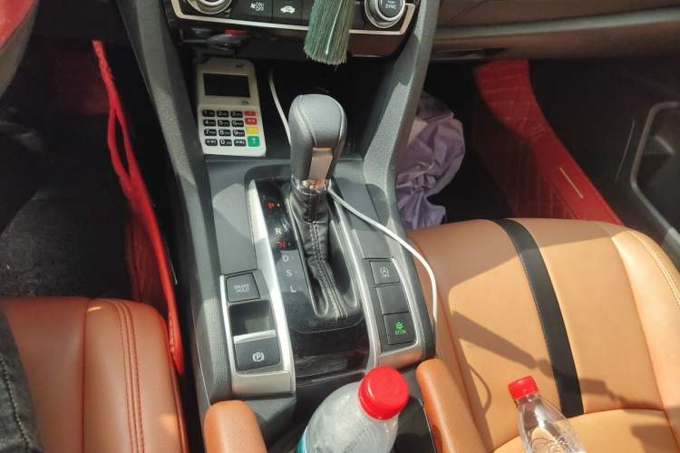 Used Honda Civic 2016 220TURBO CVT Luxury Edition Gear Lever