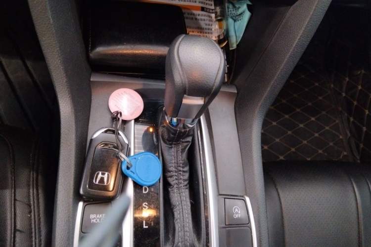 Used Honda Civic 2016 220TURBO CVT Luxury Edition Gear Lever