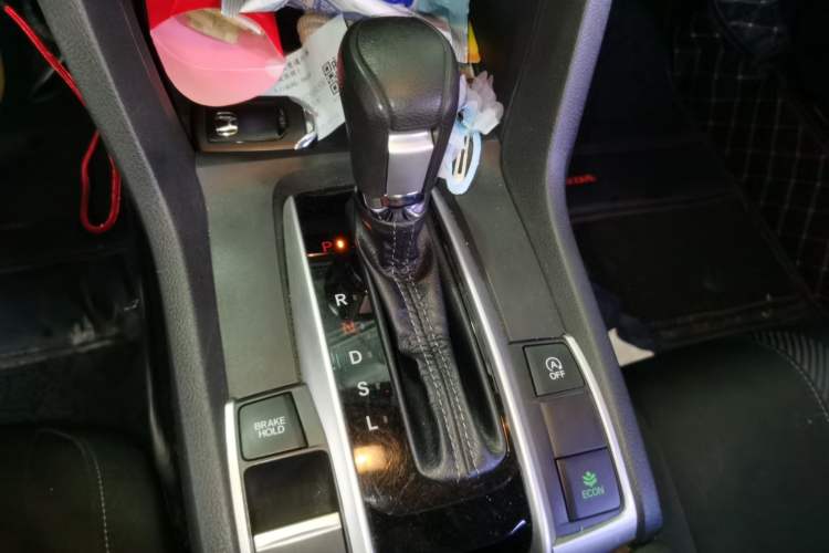 Used Honda Civic 2016 220TURBO CVT Luxury Edition Gear Lever