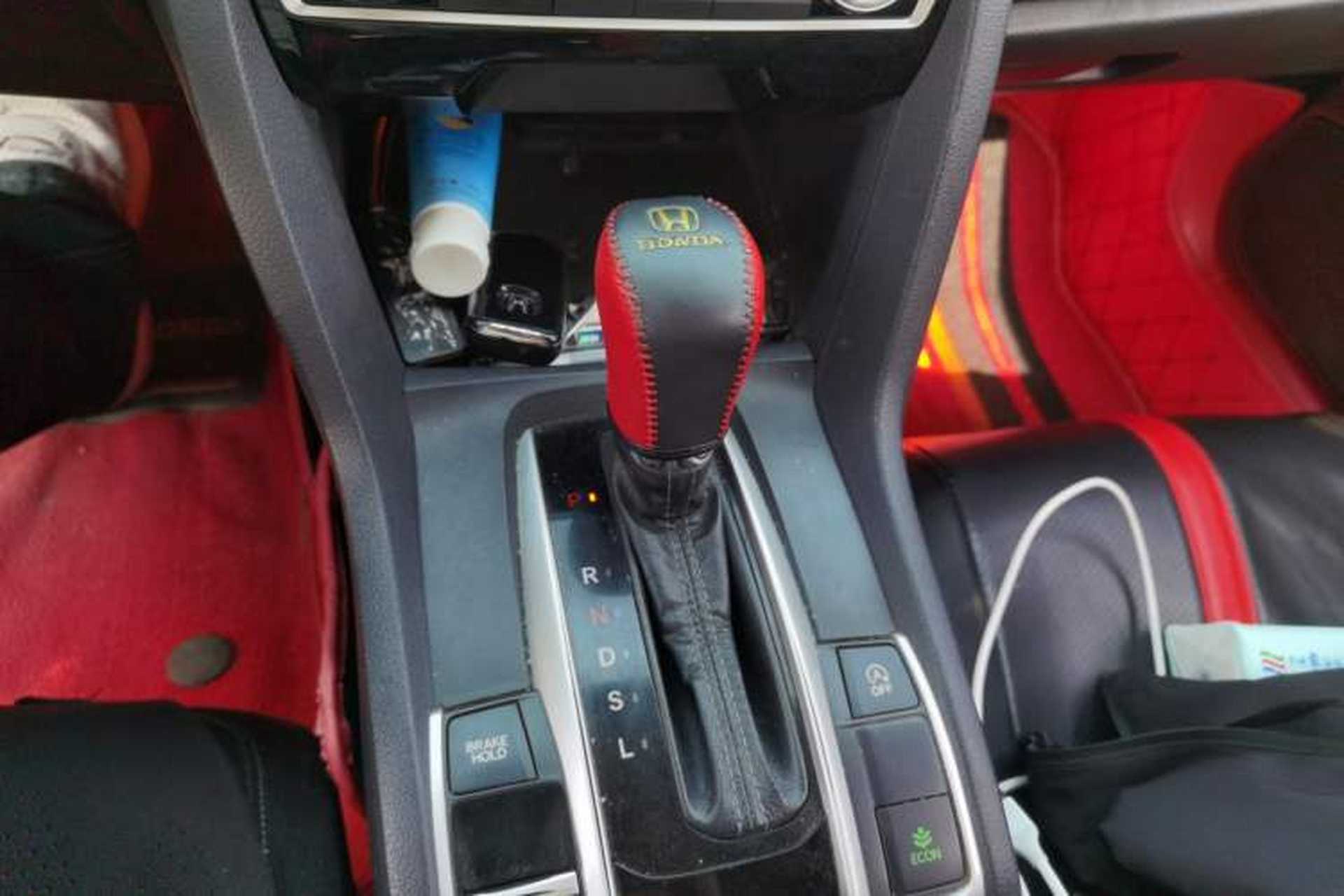 Used Honda Civic 2016 220TURBO CVT Luxury Edition Gear Lever
