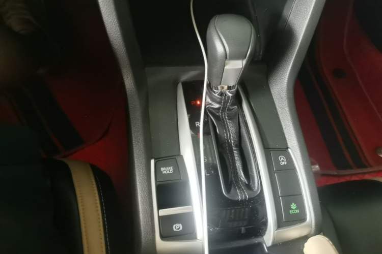 Used Honda Civic 2016 220TURBO CVT Luxury Edition Gear Lever