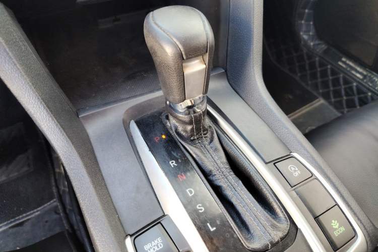 Used Honda Civic 2016 180TURBO CVT Comfort Version Gear Lever