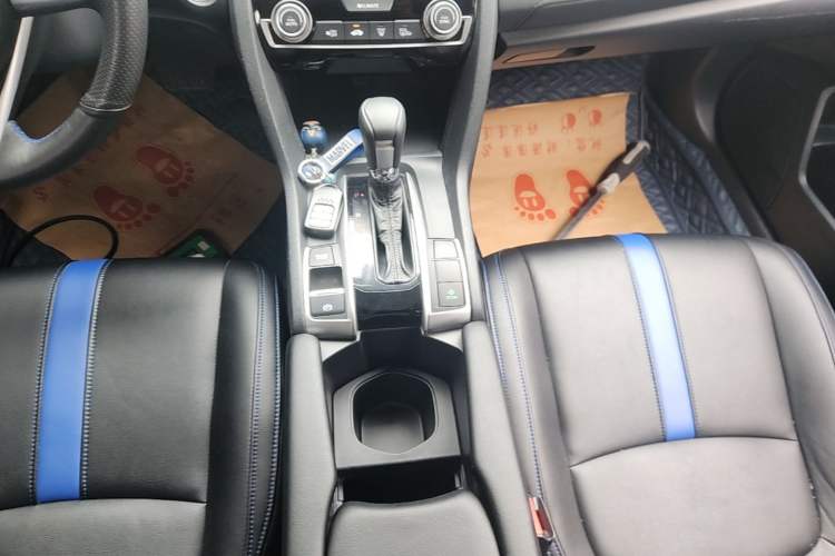 Used Honda Civic 2016 220TURBO CVT Luxury Edition Gear Lever