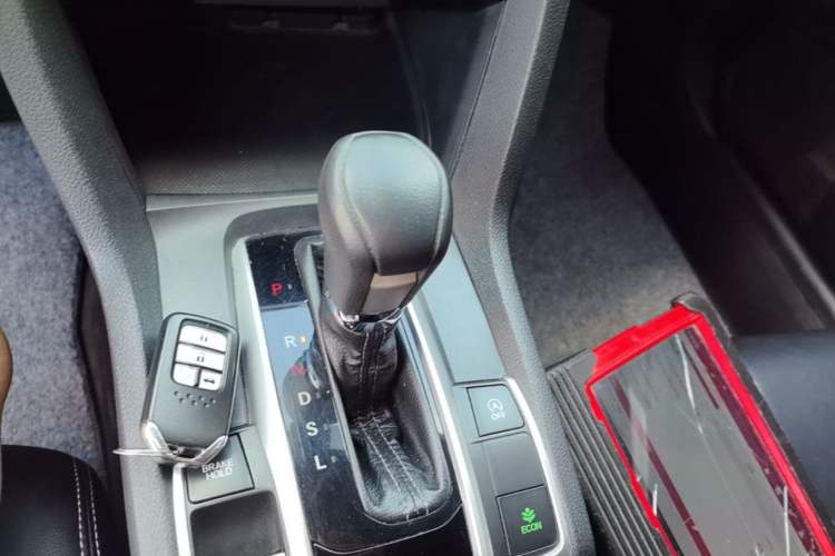 Used Honda Civic 2016 220TURBO CVT Luxury Edition Gear Lever