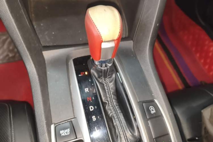Used Honda Civic 2016 220TURBO CVT Prestige Edition Gear Lever