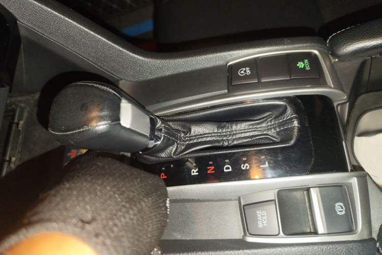 Used Honda Civic 2016 220TURBO CVT Prestige Edition Gear Lever