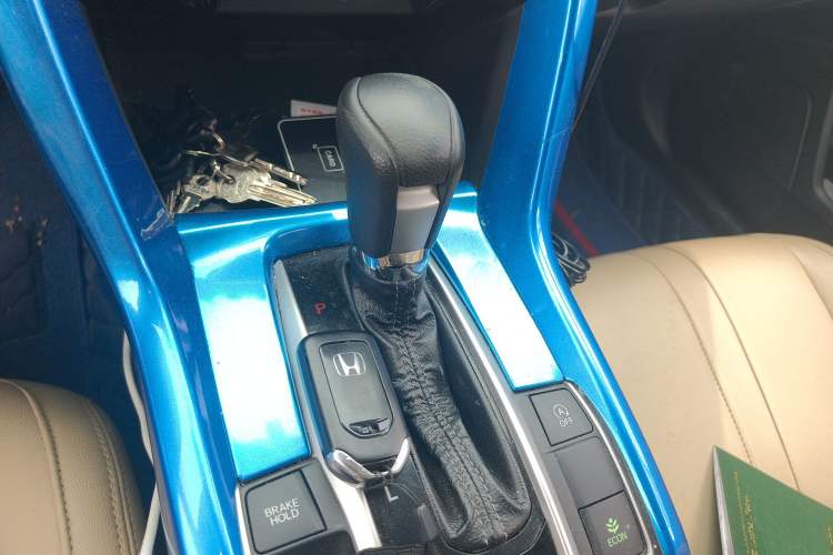 Used Honda Civic 2016 220TURBO CVT Luxury Edition Gear Lever