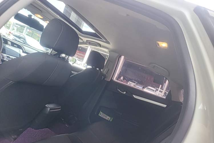 Used Honda Civic 2016 220TURBO CVT Luxury Edition Headliner