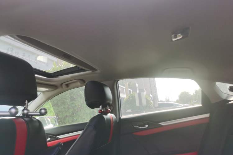 Used Honda Civic 2016 220TURBO CVT Luxury Edition Headliner