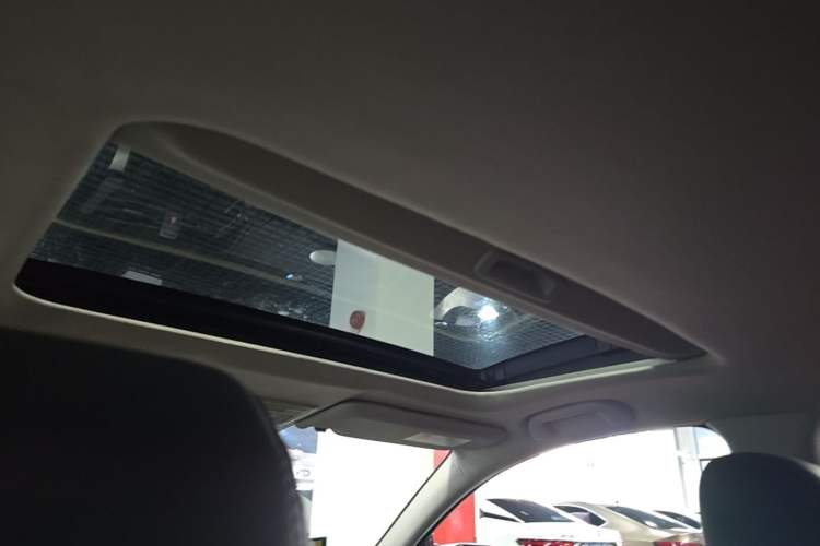Used Honda Civic 2016 180TURBO CVT Comfort Version Headliner