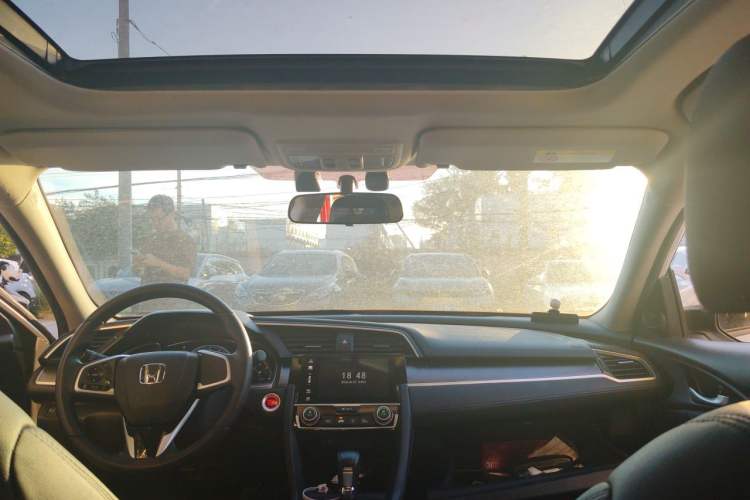 Used Honda Civic 2016 220TURBO CVT Luxury Edition Headliner