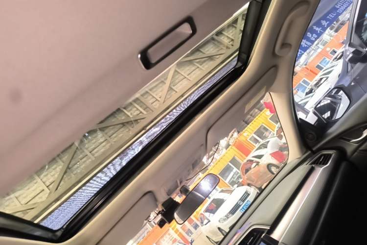 Used Honda Civic 2016 220TURBO CVT Luxury Edition Headliner