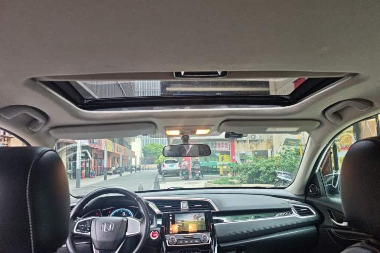 Used Honda Civic 2016 220TURBO CVT Luxury Edition Headliner