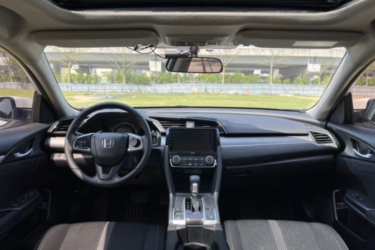 Used Honda Civic 2016 180TURBO CVT Comfort Version Interior 1