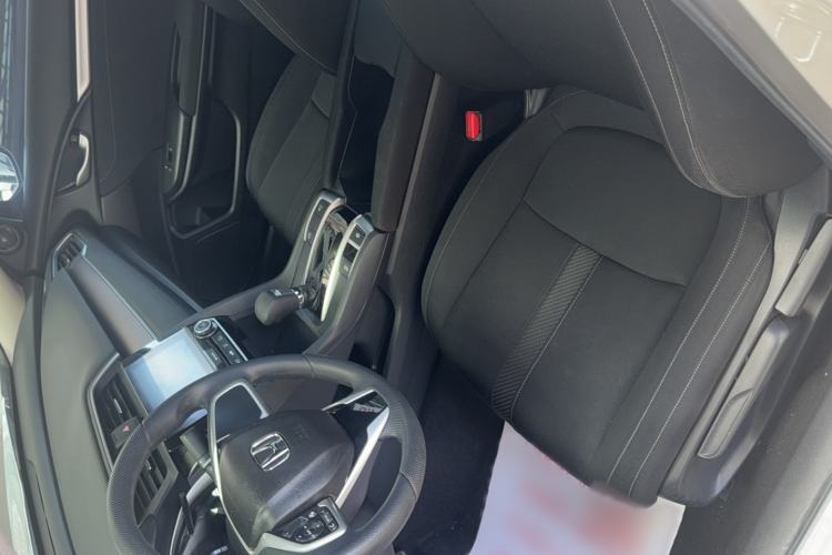 Used Honda Civic 2016 220TURBO CVT Luxury Edition Interior 1
