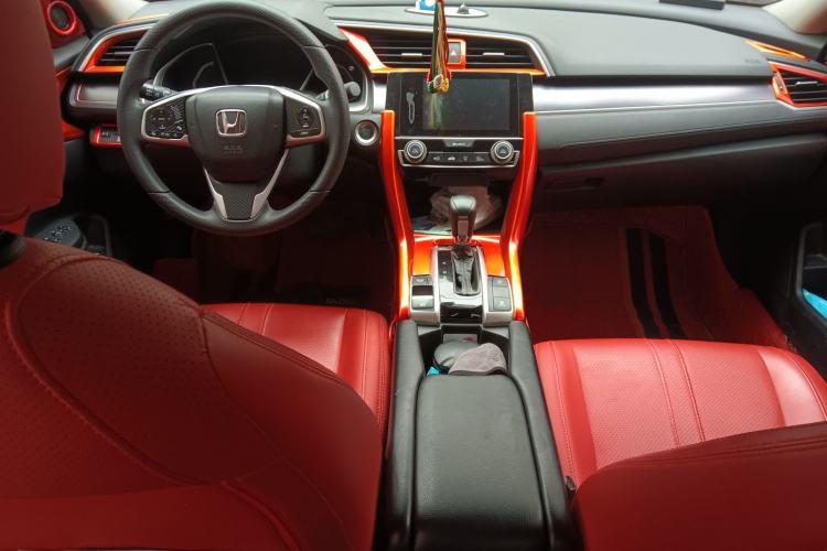 Used Honda Civic 2016 220TURBO CVT Luxury Edition Interior 2