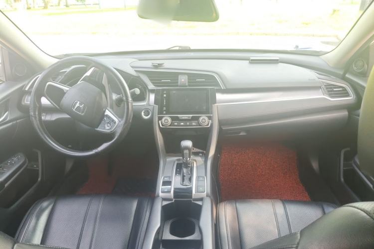 Used Honda Civic 2016 220TURBO CVT Luxury Edition Interior 2