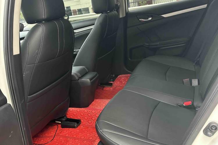 Used Honda Civic 2016 220TURBO CVT Prestige Edition Interior 2