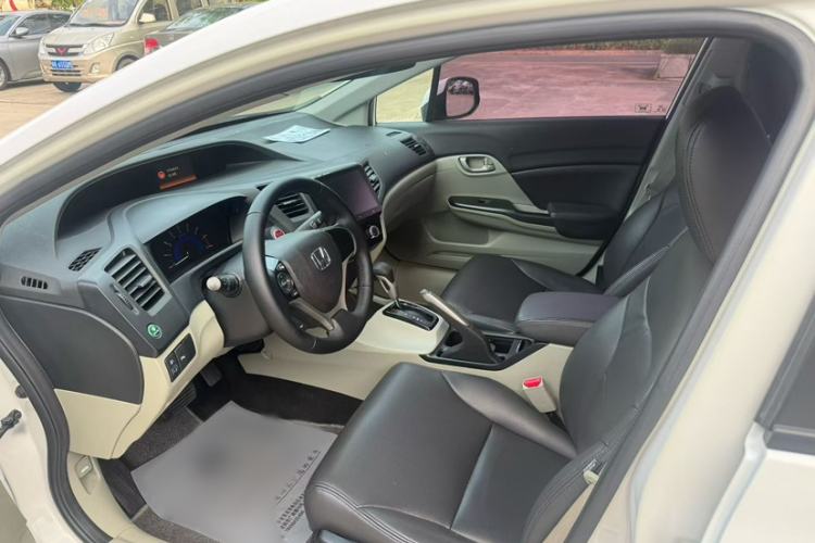 Used Honda Civic 2016 1.8L Automatic Comfort Version Interior 2