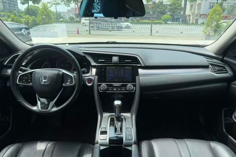Used Honda Civic 2016 220TURBO CVT Prestige Edition Interior 2