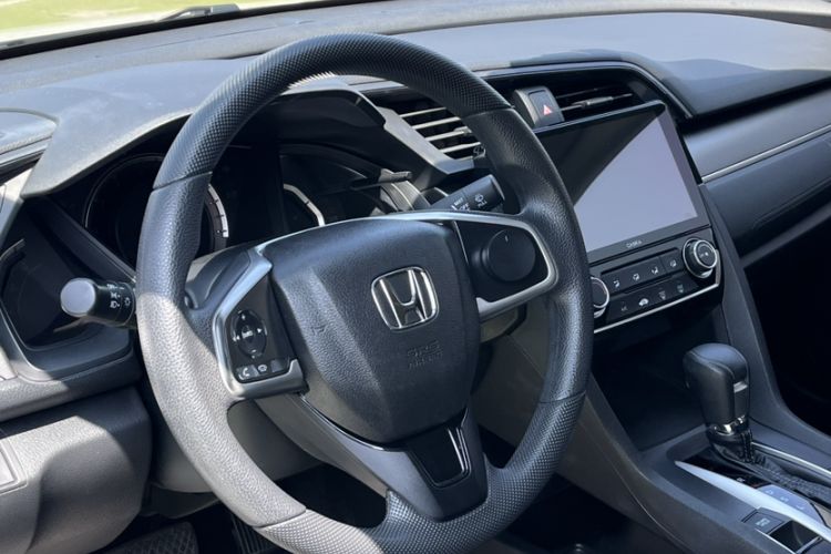 Used Honda Civic 2016 180TURBO CVT Comfort Version Interior 2
