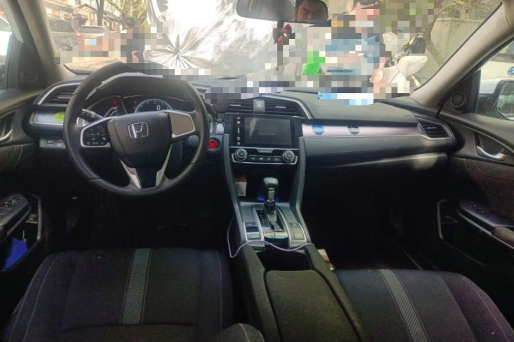 Used Honda Civic 2016 220TURBO CVT Luxury Edition Interior 2