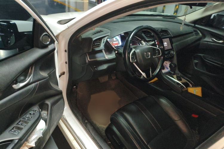 Used Honda Civic 2016 220TURBO CVT Prestige Edition Interior 3