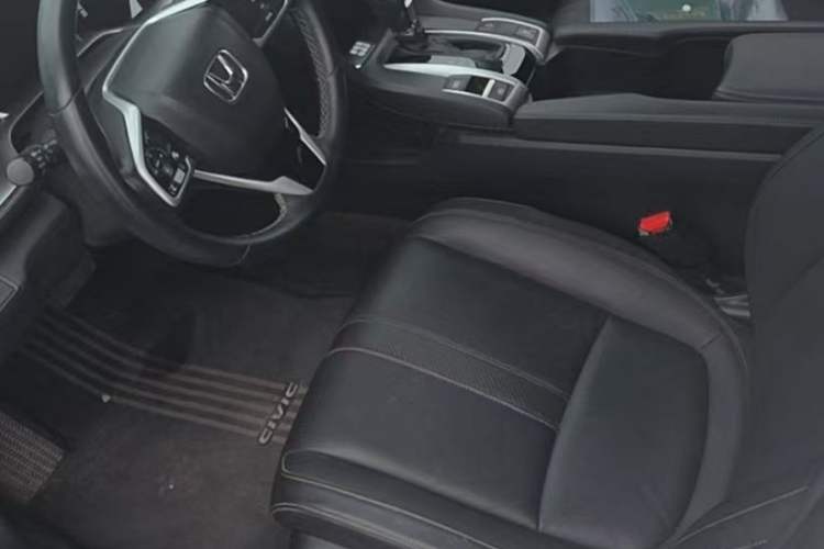Used Honda Civic 2016 220TURBO CVT Prestige Edition Interior 3