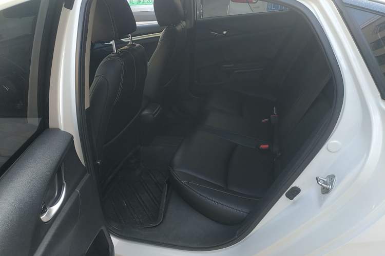 Used Honda Civic 2016 180TURBO CVT Comfort Version Interior 4