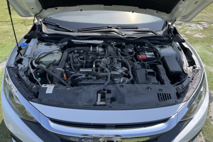 Used Honda Civic 2016 180TURBO CVT Comfort Version Interior 7