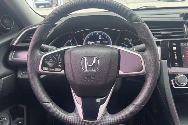 Used Honda Civic 2016 220TURBO CVT Luxury Edition Interior 7