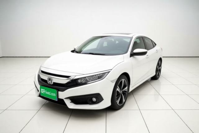 Używany Honda Civic 2016 220TURBO CVT Prestige Edition